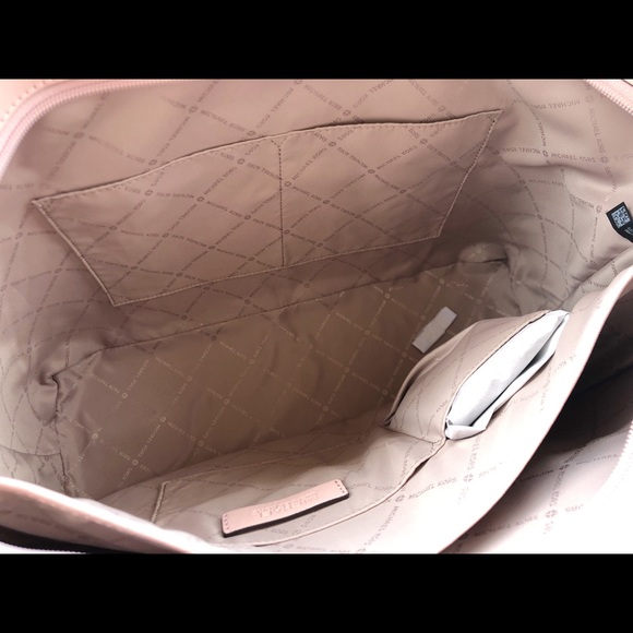 👜💕-NWT Michael Kors Large Laptop Tote - Picture 4 of 7